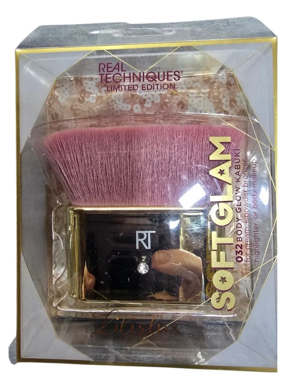 Real Techniques The Soft Glam  New! Pink Limited Edition 032 Curved Kabuki Brush
